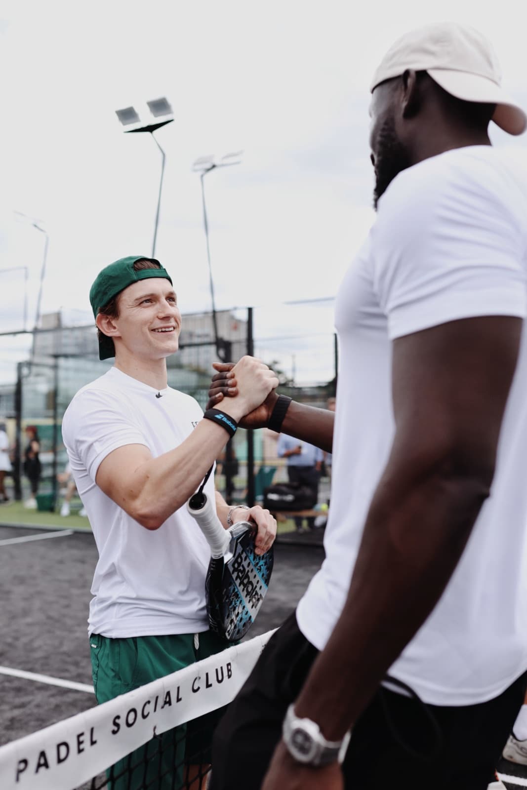 A handshake at Bero Padel Classic 2025 London